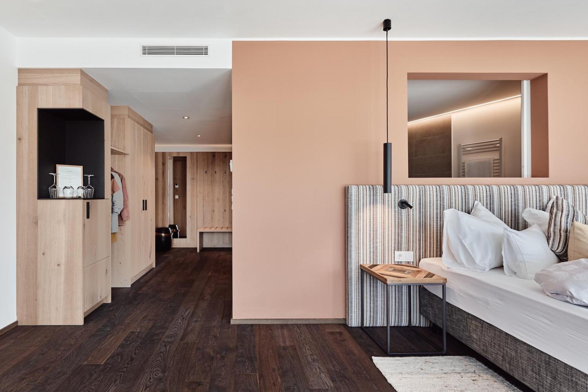 Haller Suites & Restaurant Бресаноне Екстериор снимка
